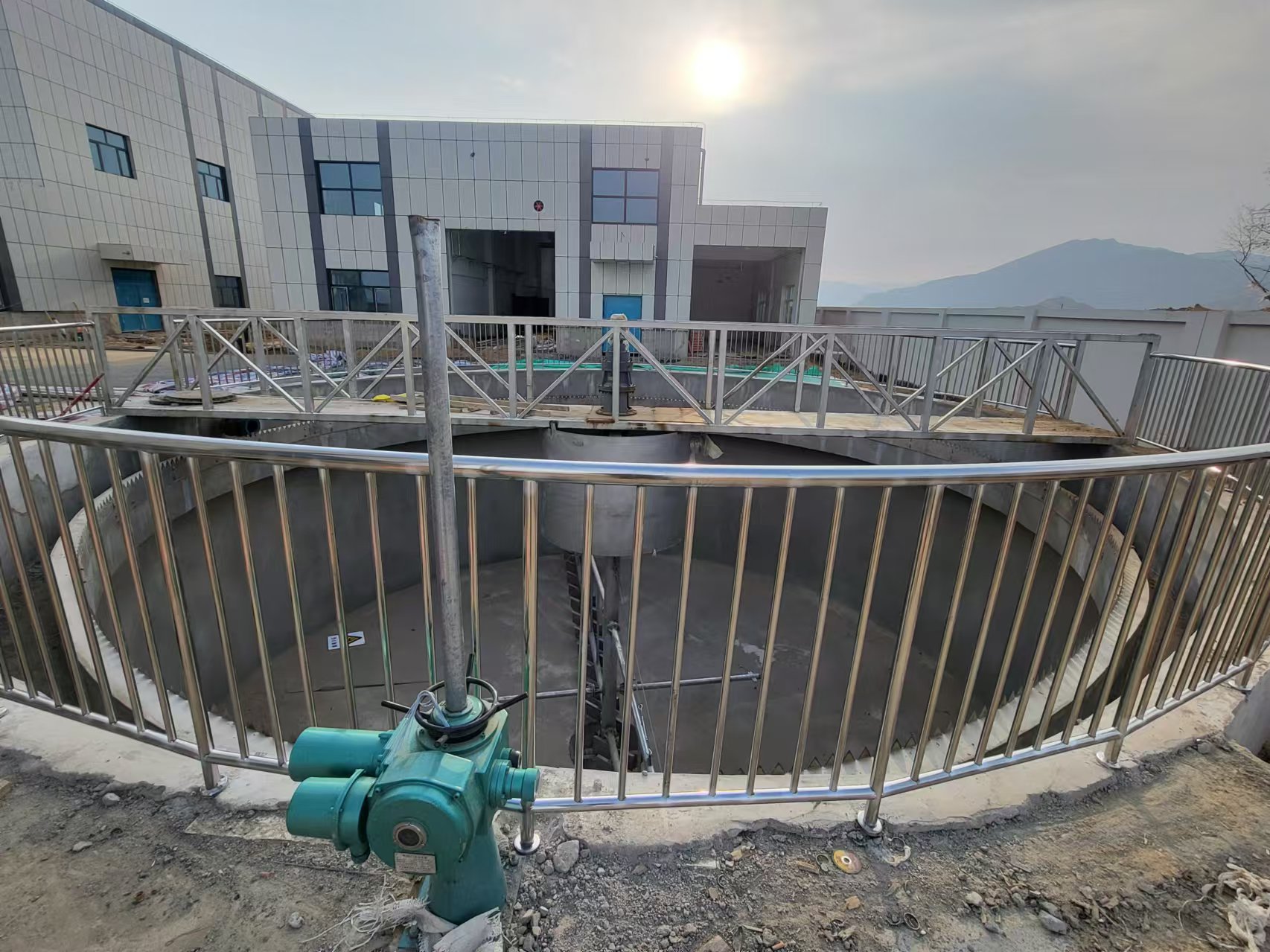 青海省海南州贵德县山坪水厂扩建项目(图1) 1-2502061F540546.jpg